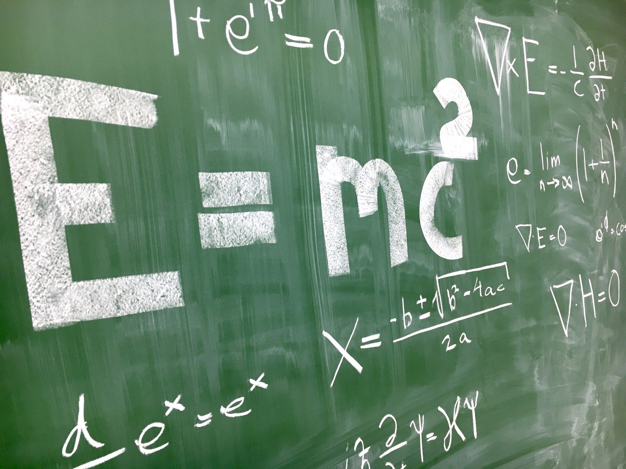 Ai Assistant with Math formulas support